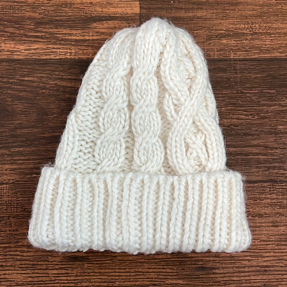 Gap Cable Knit Beanie